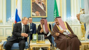 خلال زيارة تاريخية لبوتين..ميثاق للتعاون و20 اتفاقية ومذكرة تفاهم بين روسيا والسعودية