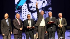 منح جائزة ياسر عرفات للإنجاز للعام 2019 لـ "رُواق" وجامعة الاستقلال
