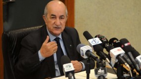 الرئيس الجزائري يأمر بطرد مدير عام شركة "أوريدو" القطرية فوراً