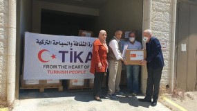 "الأوقاف" تتسلم 2000 طرد غذائي من وكالة التعاون والتنسيق التركية "تيكا"
