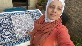 الشغف يحول مسار المهندسة رانيا أبو عريش من التحاليل الطبية إلى فنون العمارة الإسلامية