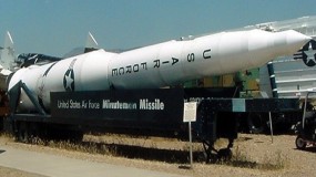 الولايات المتحدة تختبر صاروخاً بالستياً عابراً للقارات