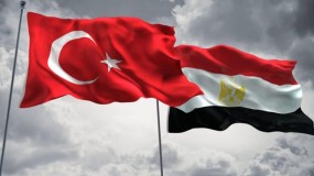 مصر ترحب بإعلان تركي بعودة الاتصالات الدبلوماسية.. واجتماع مرتقب بالقاهرة قريبا