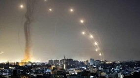 مقتل مستوطنة في أسدود وإصابة ثلاث مبان في بئر السبع بصواريخ المقاومة