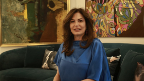 الأردنية دينا عدنان هلسا تدعم فناني غزة التشكيليين