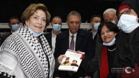 انتصار الوزير توقع كتابها الجديد "رفقة عمر" في بيروت