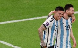 الأرجنتين تنتفض وتصعد الى الدور الثاني برفقة بولندا في كأس العالم