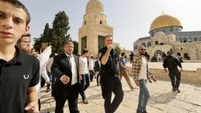 بن غفير يأمر شرطة الاحتلال بإزالة العلم الفلسطيني من القدس  المحتلة