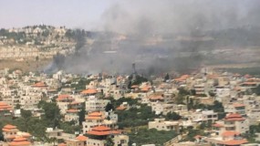 شهيد وإصابات بالرصاص وإحراق منازل جراء اعتداء المستوطنين وقوات الاحتلال في ترمسعيا
