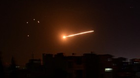 الدفاعات الجوية السورية تتصدى لعدوان إسرائيلي في سماء حمص