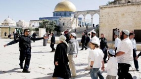 القدس: عشرات المستوطنين الإرهابيين يقتحمون المسجد الأقصى‎‎‎‎
